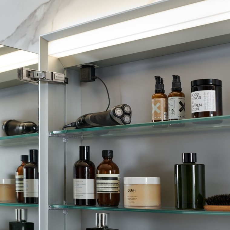 Geberit ONE storage space in the mirror cabinet Geberit ONE storage space in the mirror cabinet