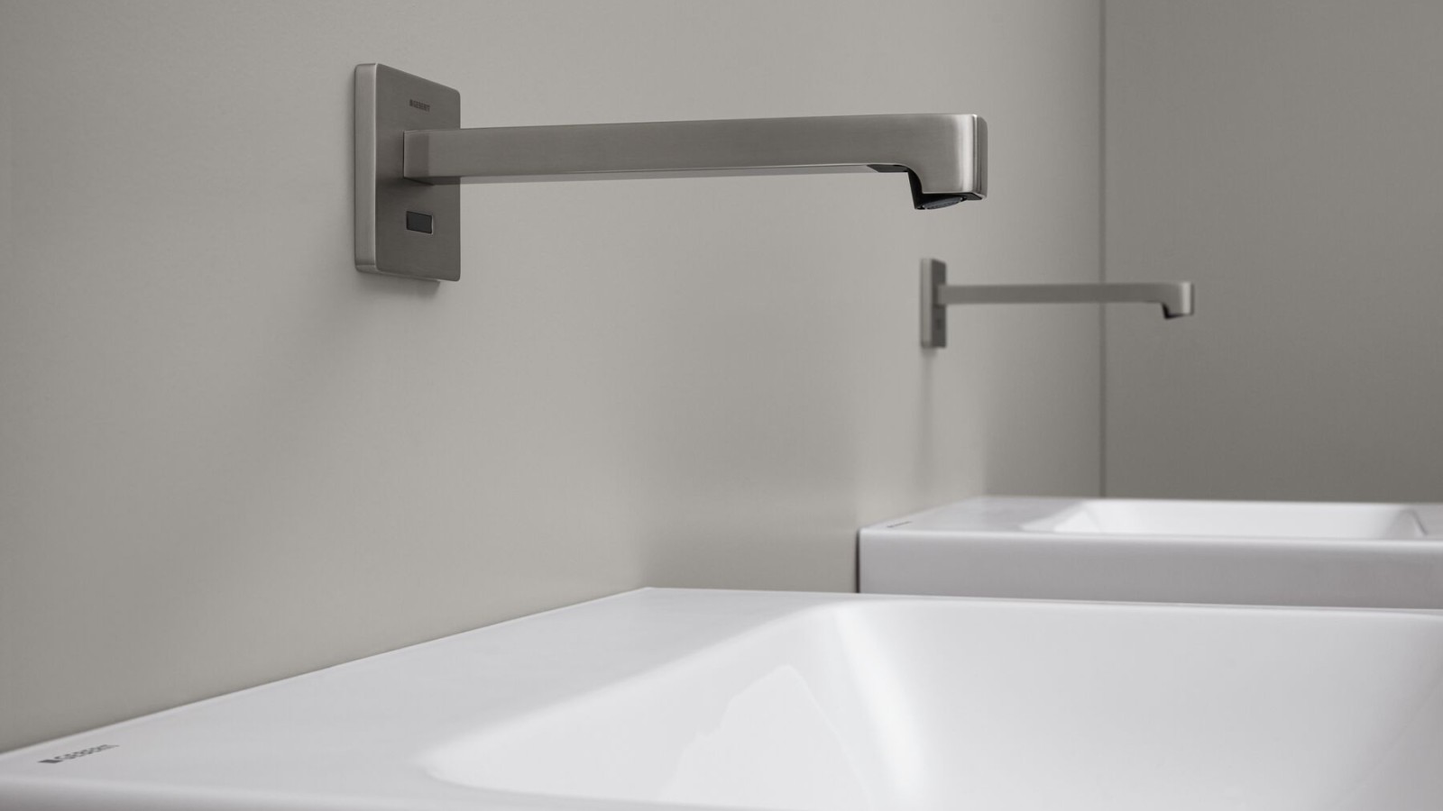 Geberit Brenta wall-mounted tap