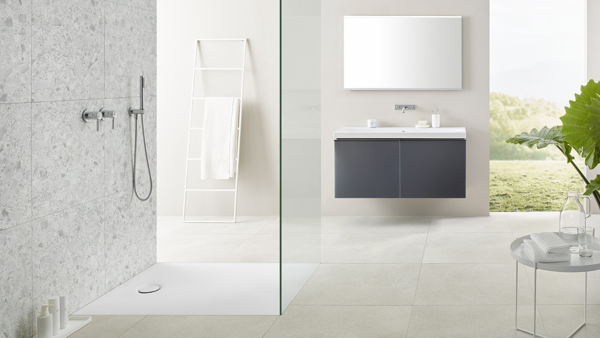 Removable cover of the Geberit shower floor drain Removable cover of the Geberit shower floor drain