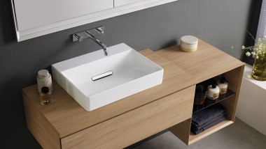 Geberit ONE lay-on washbasin, washbasin cabinet in oak