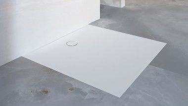 Bathroom with floor-even Geberit shower surface Setaplano