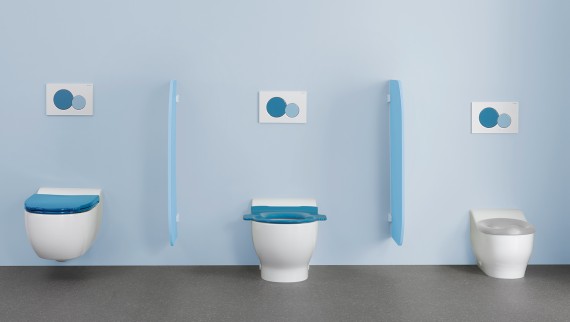 Toilets from the Geberit Bambini bathroom series with colourful WC lids and flush plates Toilets from the Geberit Bambini bathroom series with colourful WC lids and flush plates