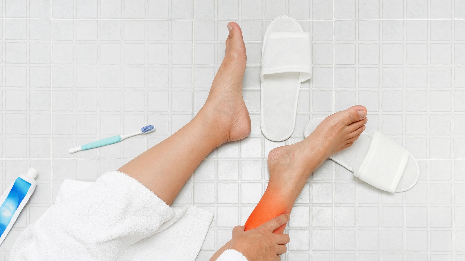 The risk of slipping in your bathroom – selecting the right materials is decisive