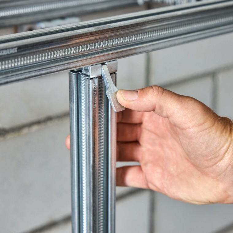 Tool-free fixing Tool-free fixing