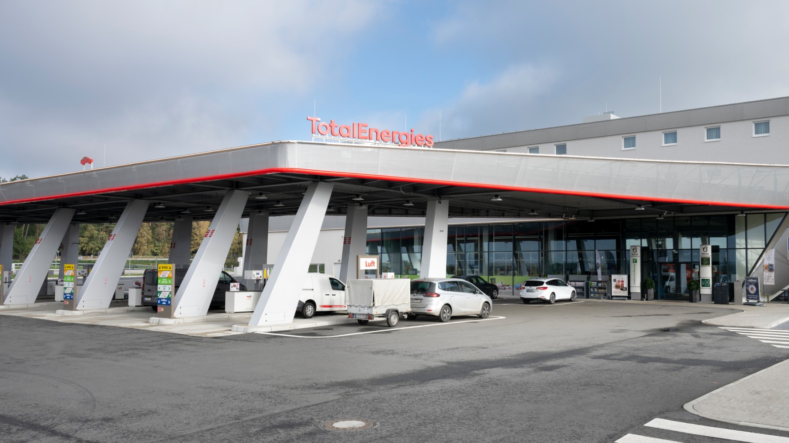 Evendorf BREAK motorway service area in Germany