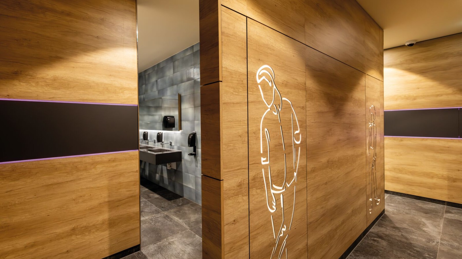 Entrance to the men’s WC