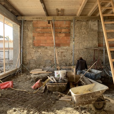 The “living room” before the renovation. Much of it was completely redone, such as the floor structure (© Anna W.)