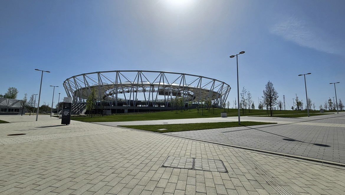 The stadium lays the foundation for the masterplan for the Southgate neighbourhood in Budapest (© Geberit)