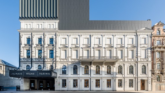 From dilapidated old building to architectural gem: the New Riga Theatre (© Jānis Salmanis)