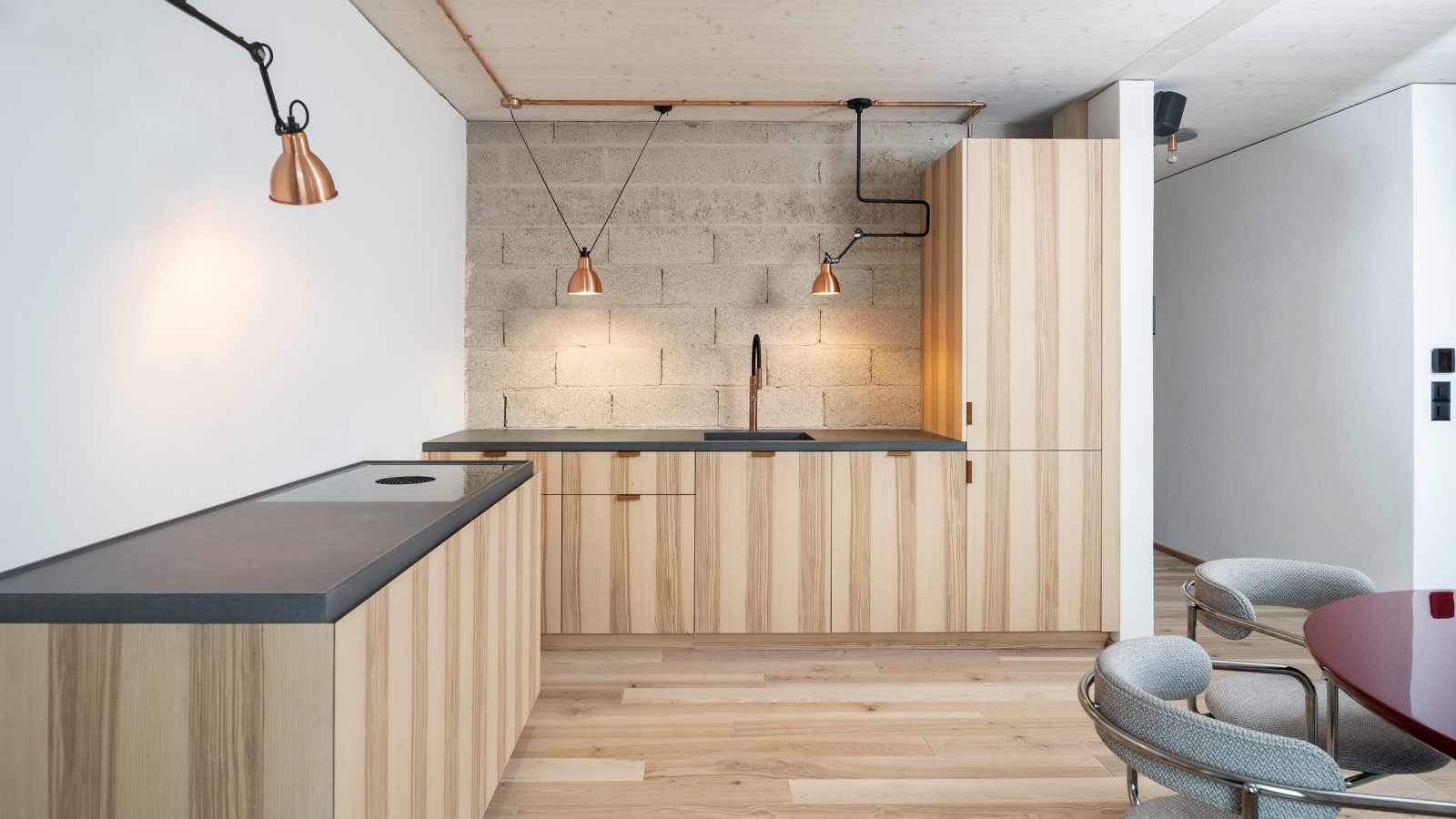 Hemp bricks are used in the interior of the largest hemp house in Europe. (© Openly / Jens Ellensohn)