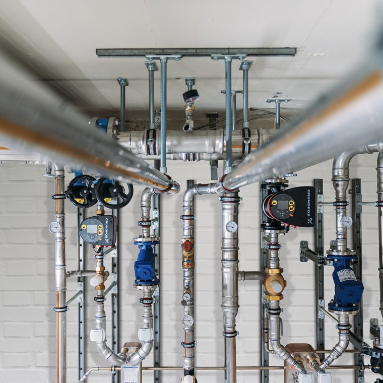 Geberit Mapress Therm offers reliable protection against external corrosion in closed cooling or refrigeration circuits with condensate formation Geberit Mapress Therm offers reliable protection against external corrosion in closed cooling or refrigeration circuits with condensate formation