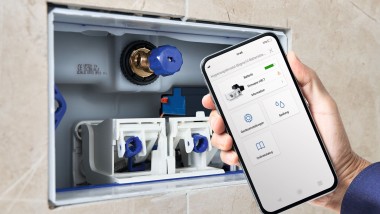 Geberit HS05 hygiene flush unit with Geberit Control app