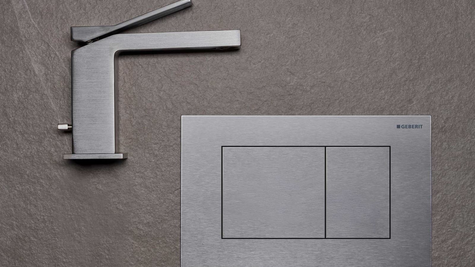 Geberit Sigma40 stands out thanks to its clear, straight-line design language and goes perfectly with square taps