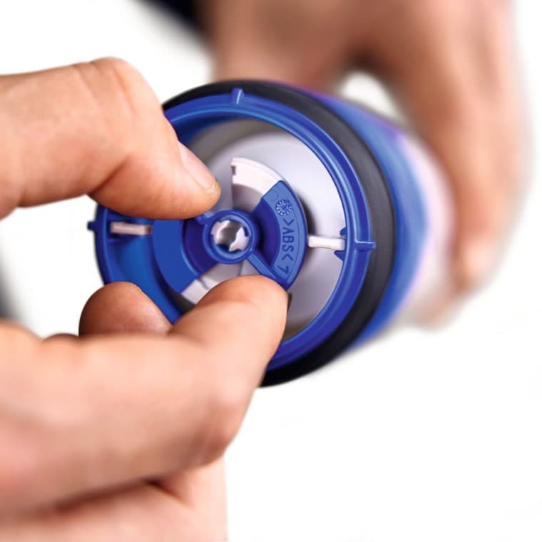 Throttle on Geberit type 208 flush valve Throttle on Geberit type 208 flush valve