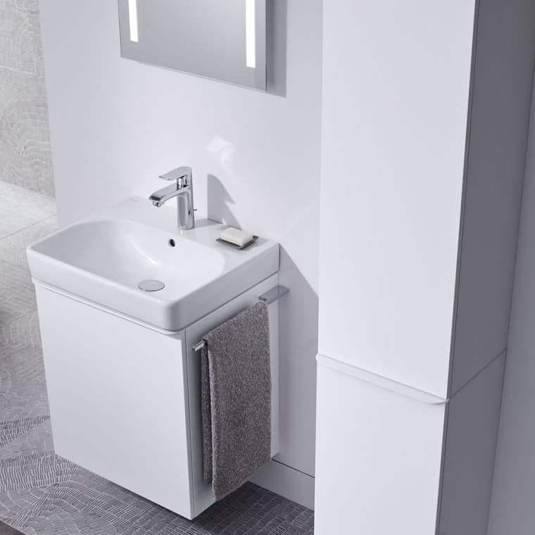 Geberit Smyle washbasin and mirror with light Geberit Smyle washbasin and mirror with light