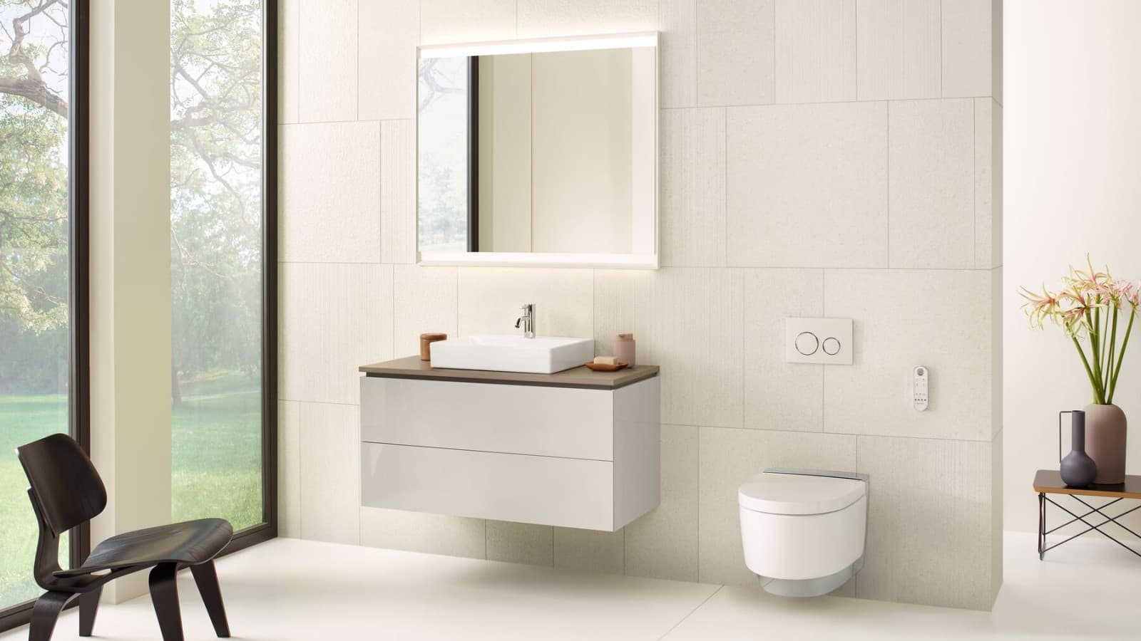WHite bathroom with mirror cabinet, washbasin, actuator plate and ceramic appliances from Geberit WHite bathroom with mirror cabinet, washbasin, actuator plate and ceramic appliances from Geberit
