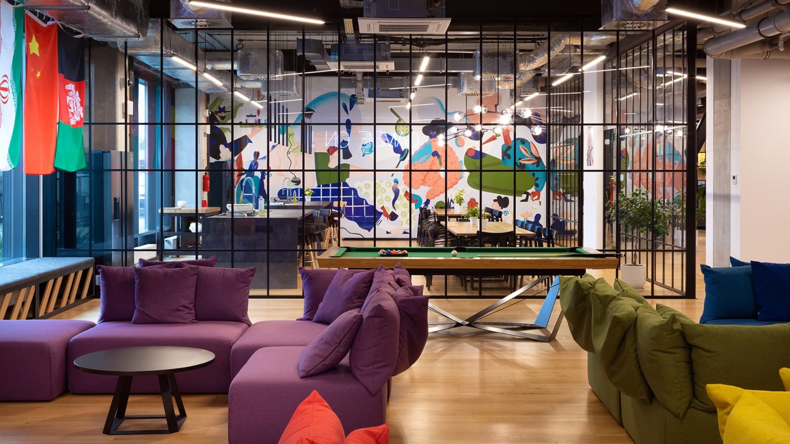 The common rooms in LivinnX invite you to linger and "hang out" (© Jaroslaw Kakal/Geberit) The common rooms in LivinnX invite you to linger and "hang out" (© Jaroslaw Kakal/Geberit)